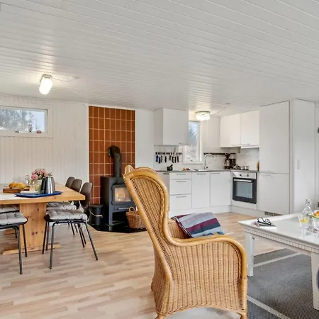 Karelia - 800m From The Sea By Interhome Feriehus *