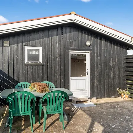 Karelia - 800m From The Sea By Interhome
